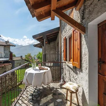 Lake Como Cottage *